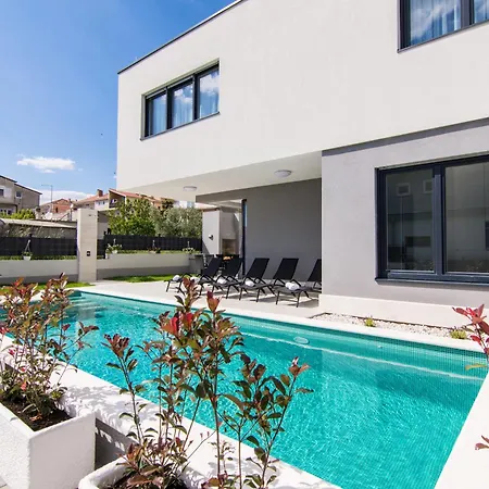 Kastel Two Villa Kaštela