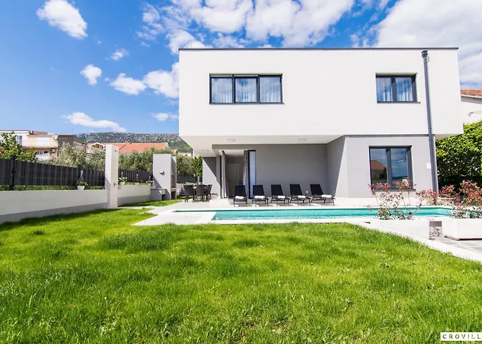 Kastel Two * Kaštela