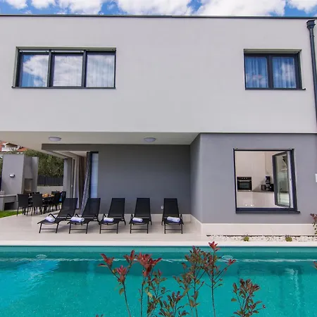 Villa Kastel Two