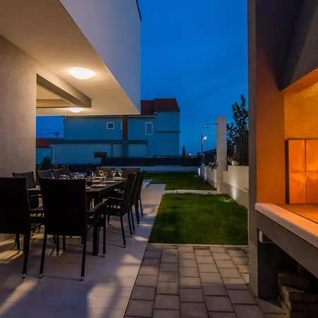 Kastel Two Villa *