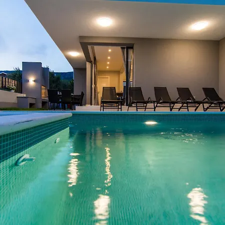Villa Kastel Two *