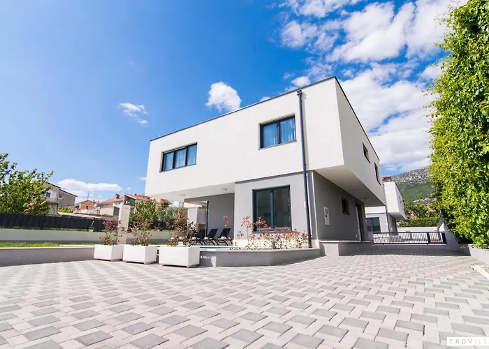 Kastel Two * Kaštela